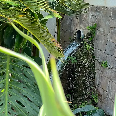Altaret Vila