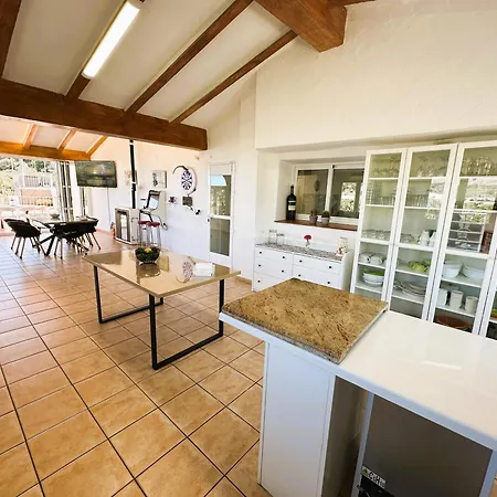 Altaret Villa